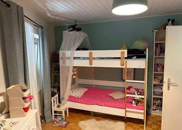 Fully Furnished Maison Villageoise 5mins From Nyon Сasa de vacaciones Duillier